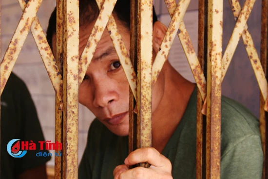 nhung anh mat mang nhieu sac thai