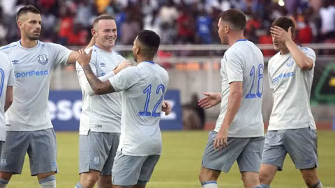 rooney lap sieu pham tu khoang cach 30m trong ngay dau tro lai everton