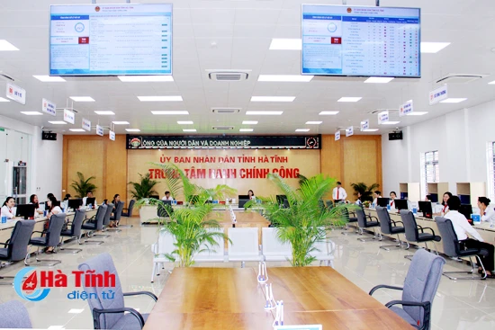 Khai trương Trung tâm hành chính công tỉnh Hà Tĩnh