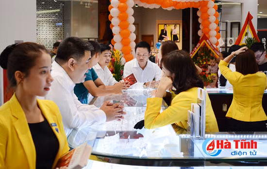 vincom plaza ha tinh bat dau di vao hoat dong