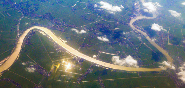 bay tren nhung dong song viet