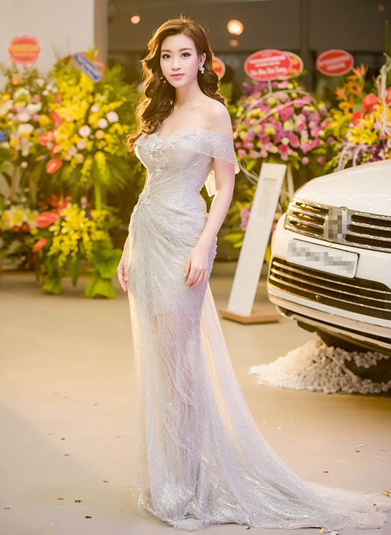 12 my nhan viet mac dep nhat tuan