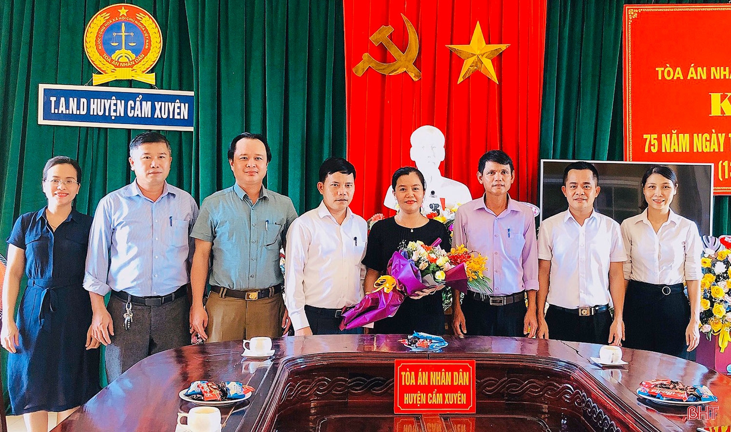 Nghiên cứu đóng góp xây dựng pháp luật, ra sức bảo vệ công lý, quyền và lợi ích hợp pháp của công dân