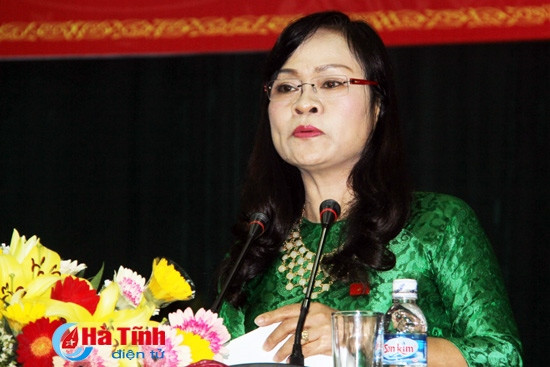 Khai thác khoáng sản trái phép, xét tuyển viên chức "nóng" phiên chất vấn ảnh 2 Khai thác khoáng sản trái phép, xét tuyển viên chức "nóng" phiên chất vấn ảnh 2