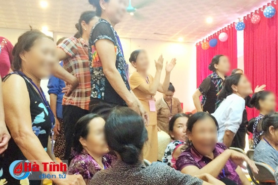 Xâm nhập "thế giới" của những kiểu bán hàng "kỳ lạ" ảnh 2 Xâm nhập "thế giới" của những kiểu bán hàng "kỳ lạ" ảnh 2