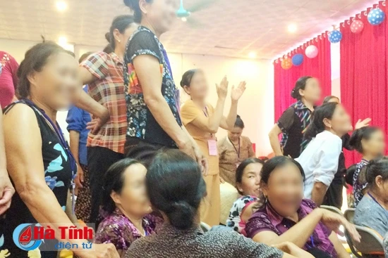 Xâm nhập "thế giới" của những kiểu bán hàng "kỳ lạ" ảnh 2