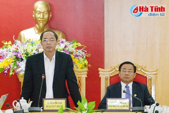 Phó chủ tịch Thường trực UBND tỉnh Nguyễn Thiện: Tiếp tục làm tốt công tác bảo tồn và phát huy các giá trị di sản Đại thi hào theo Đề án tuyên truyền quảng bá tác phẩm Truyện Kiều trong những năm tiếp theo của Bộ VHTT&DL. Phó chủ tịch Thường trực UBND tỉnh Nguyễn Thiện: Tiếp tục làm tốt công tác bảo tồn và phát huy các giá trị di sản Đại thi hào theo Đề án tuyên truyền quảng bá tác phẩm Truyện Kiều trong những năm tiếp theo của Bộ VHTT&DL.