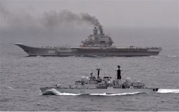 Tàu sân bay Admiral Kuznetsov của Nga.