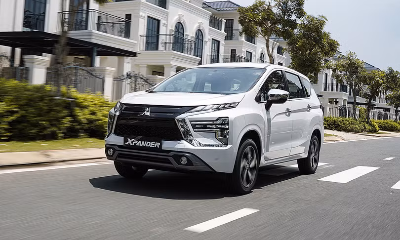 Những mẫu ôtô mới chào khách Việt tháng 6