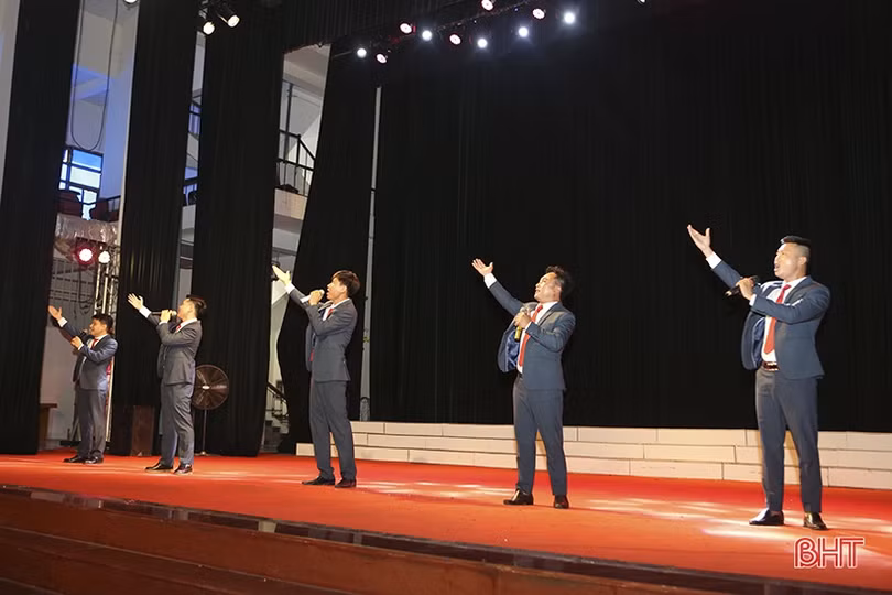 Hà Tĩnh chuẩn bị tham gia Hội diễn “Tiếng hát công nhân, người lao động năm 2022” toàn quốc