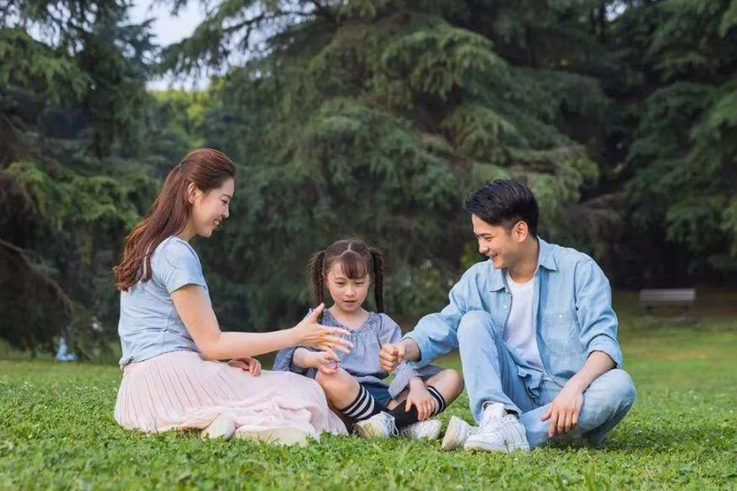 Cha mẹ thông minh thường áp dụng 2 quy tắc này để dạy con