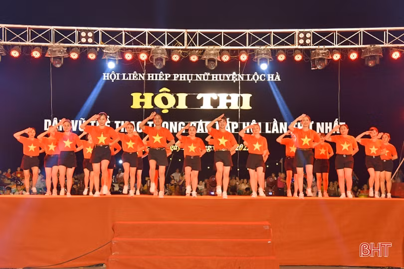 12 đội tham gia Hội thi “Dân vũ thể thao” huyện Lộc Hà