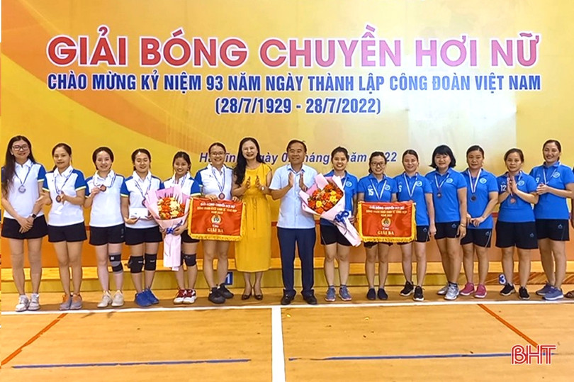 Kho bạc Hà Tĩnh vô địch Giải Bóng chuyền hơi nữ Công đoàn Khối Kinh tế - tổng hợp