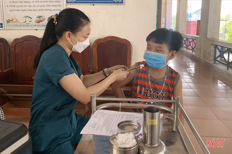 Cẩm Xuyên hoàn thành tiêm 13.332 liều vắc-xin phòng COVID-19 đợt thứ 28