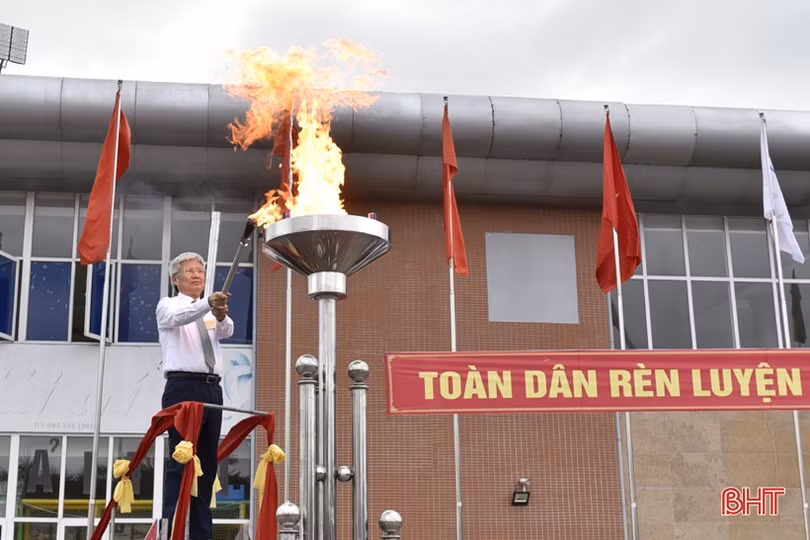 Gần 1.000 vận động viên tranh tài tại Đại hội TDTT thị xã Hồng Lĩnh lần thứ VII