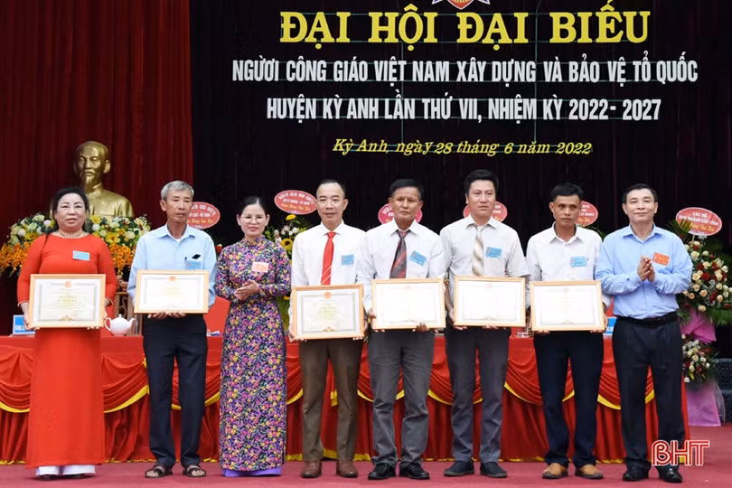 Người công giáo huyện Kỳ Anh tích cực xây dựng quê hương giàu đẹp