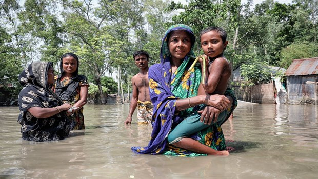 Hơn 100 người chết vì lũ lụt kinh hoàng kéo dài ở Bangladesh hình ảnh 1 Hơn 100 người chết vì lũ lụt kinh hoàng kéo dài ở Bangladesh