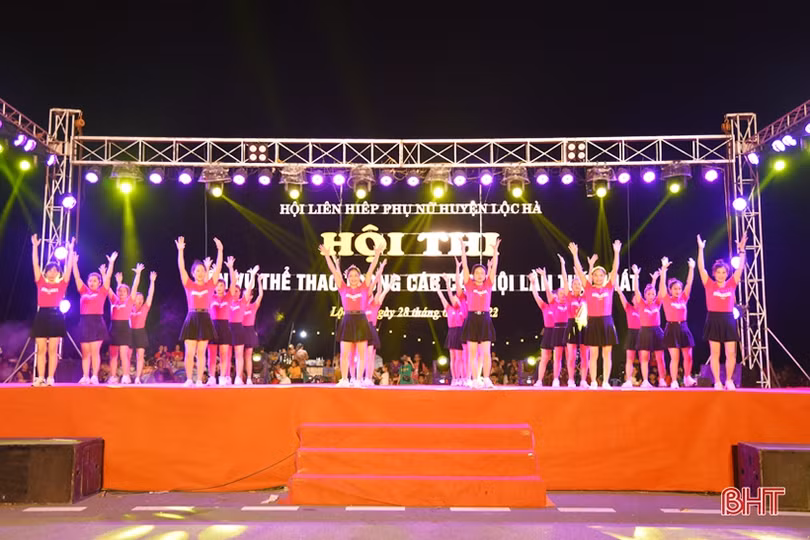 12 đội tham gia Hội thi “Dân vũ thể thao” huyện Lộc Hà