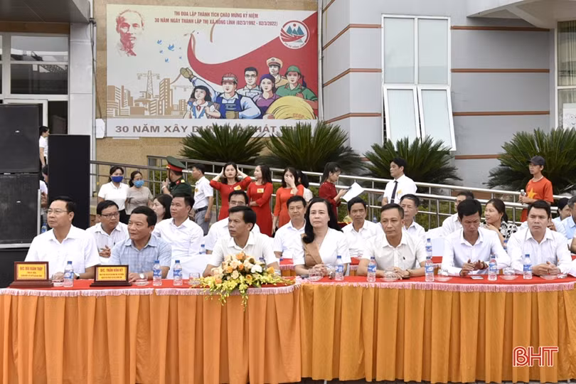 Gần 1.000 vận động viên tranh tài tại Đại hội TDTT thị xã Hồng Lĩnh lần thứ VII