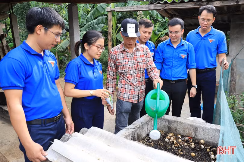 Tuổi trẻ Hà Tĩnh triển khai nhiều chương trình ý nghĩa trên địa bàn biên giới