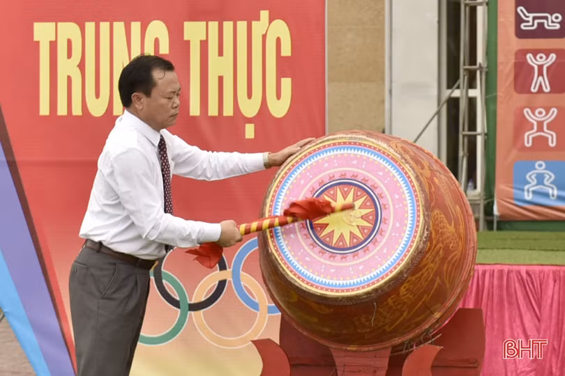 Gần 1.000 vận động viên tranh tài tại Đại hội TDTT thị xã Hồng Lĩnh lần thứ VII