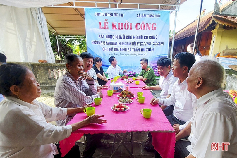 Công an Hà Tĩnh hỗ trợ 100 triệu đồng xây nhà ở cho người có công