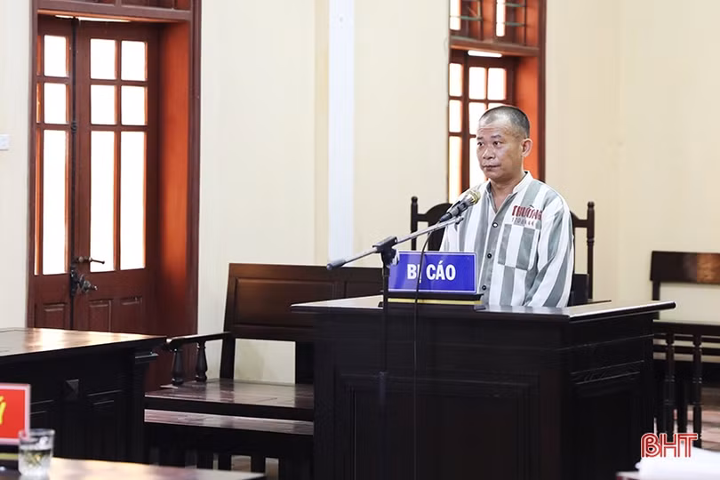 Làm giả giấy tờ ô tô để lừa vay tiền, hai cậu cháu lĩnh 13 năm 6 tháng tù giam