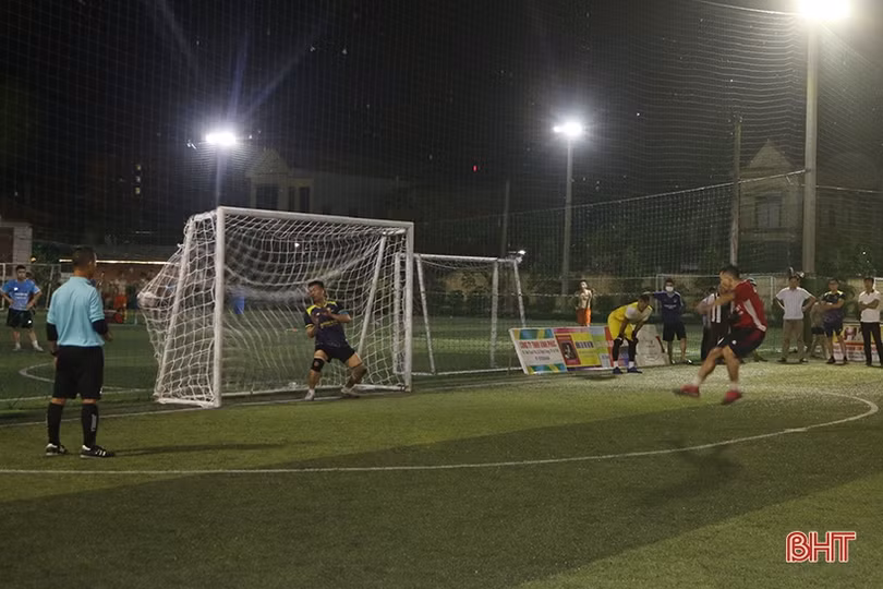 FC Bệnh viện TP Hà Tĩnh vô địch giải bóng đá nam tranh cúp Hào Quang 2022