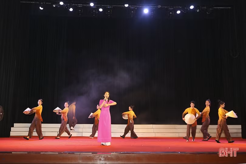 Hà Tĩnh chuẩn bị tham gia Hội diễn “Tiếng hát công nhân, người lao động năm 2022” toàn quốc