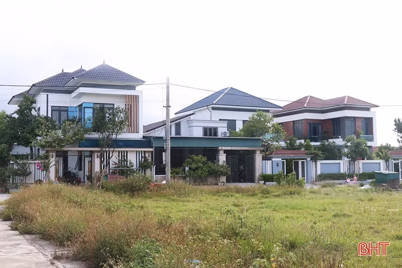 Xuất khẩu lao động giúp làng quê Thạch Long “thay da đổi thịt”