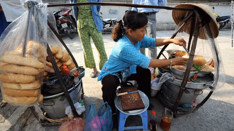 tp ho chi minh lot lop 23 thanh pho co am thuc via he ngon nhat the gioi