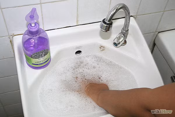 keo 502 dinh vao nguoi la phai lam nhu the nay moi an toan