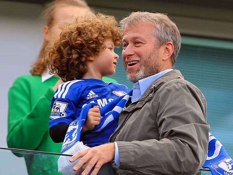 20 so thich pho bien nhat cua gioi sieu giau the gioi