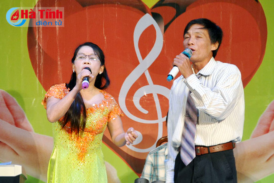 sau lang dem lien hoan nghe thuat tieng hat tu trai tim