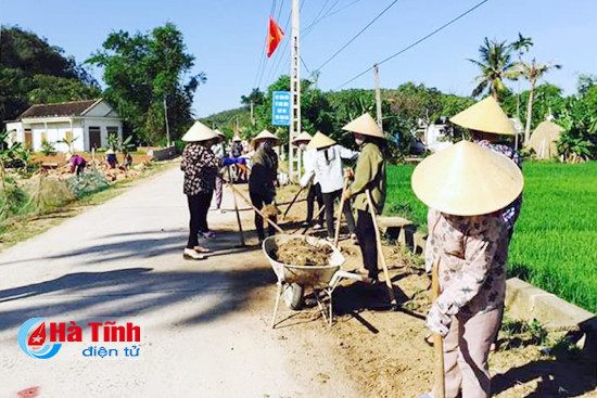 dot sinh hoat chinh tri rong lon cua phu nu ha tinh