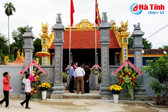 khanh thanh nha tho ho linh cong