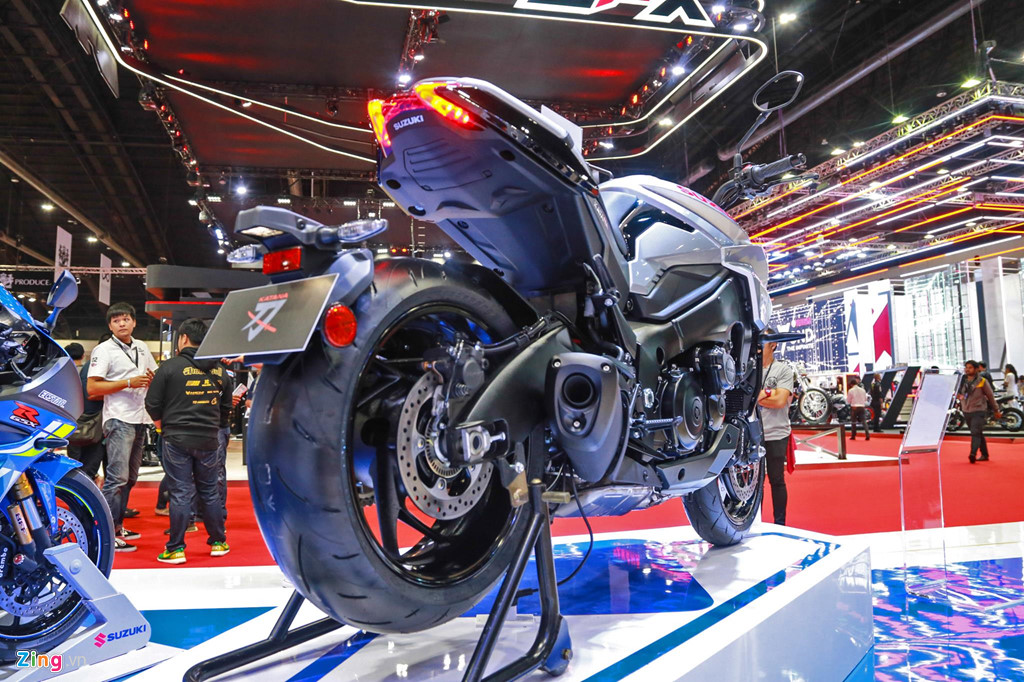 Cận cảnh huyền thoại Suzuki Katana được tái sinh sau 38 năm