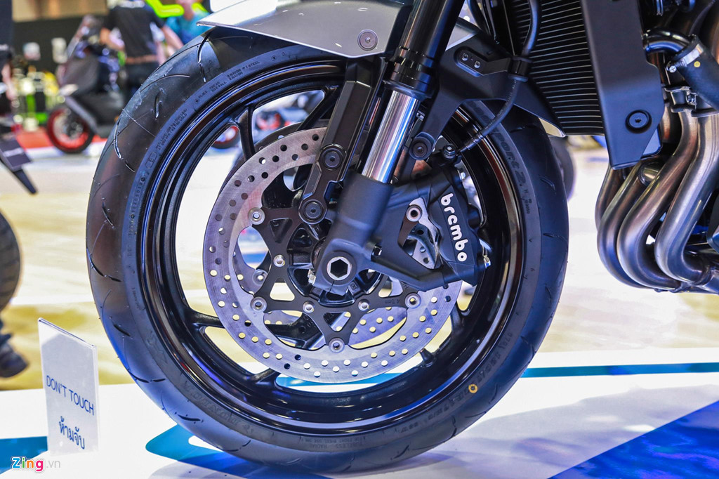 Cận cảnh huyền thoại Suzuki Katana được tái sinh sau 38 năm