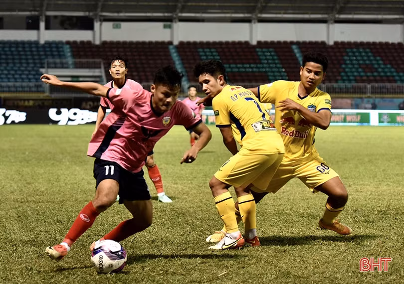 Hồng Lĩnh Hà Tĩnh tự tin bước vào lượt trận vòng 3 V.League