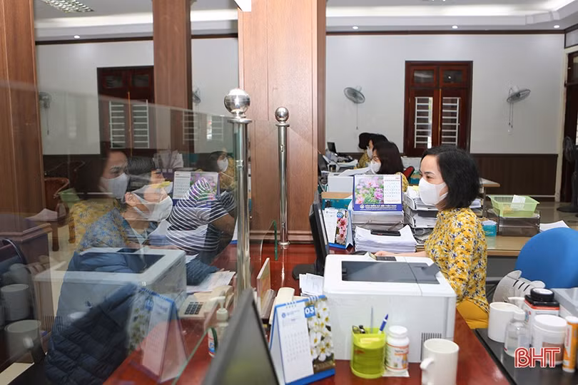 Phụ nữ Hà Tĩnh háo hức hưởng ứng “Tuần lễ Áo dài”