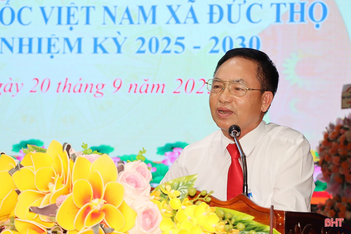 Đại biểu Nguyễn Đình Phúc - Chủ tịch Hội đồng Mục vụ Giáo xứ Nghĩa Yên phát biểu tham luận nội dung: “Phát huy vai trò của đồng bào công giáo trong xây dựng và phát triển kinh tế, xã hội, đảm bảo an ninh trật tự tại địa phương” bqbht_br_3.jpg