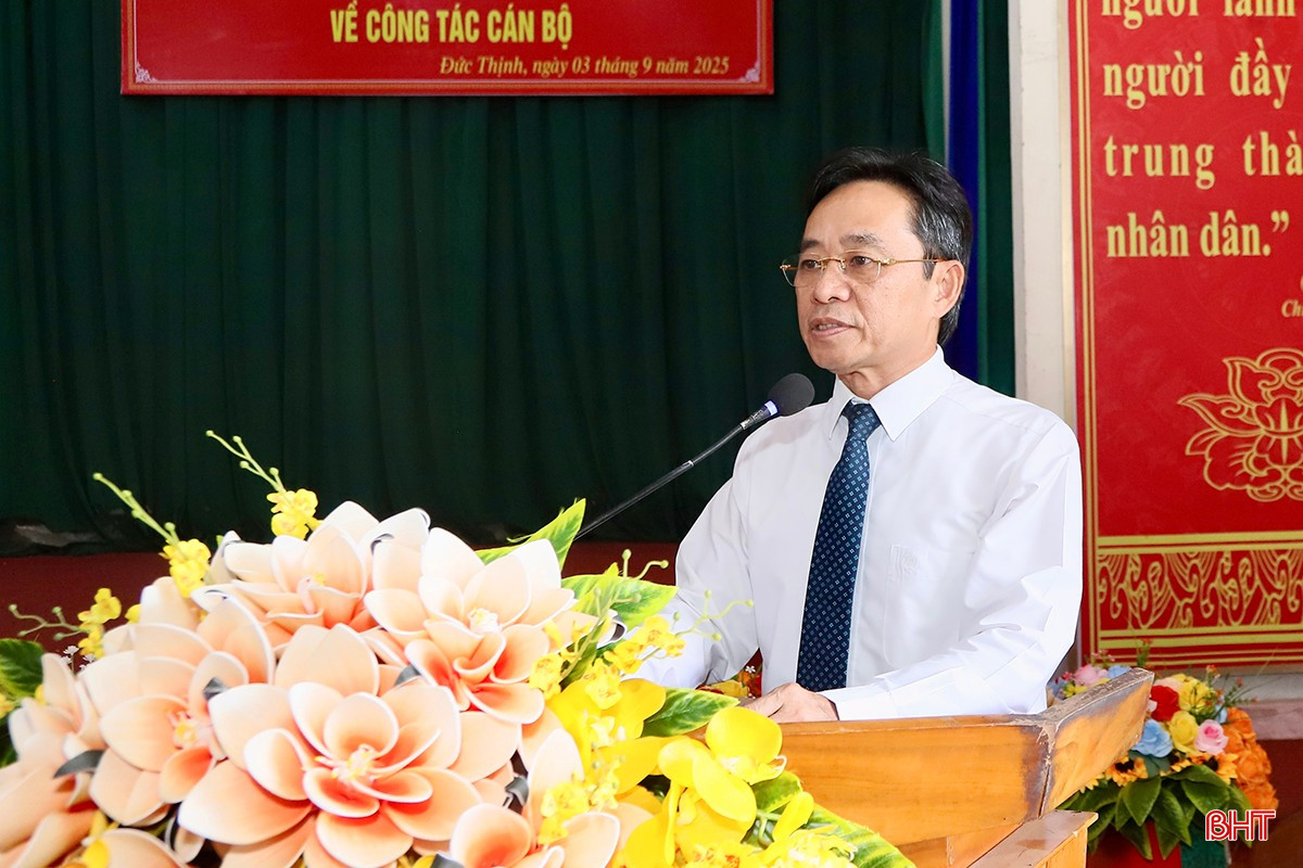 Phó Bí thư Thường trực Tỉnh ủy Trần Thế Dũng phát biểu giao nhiệm vụ. bqbht_br_e4.jpg