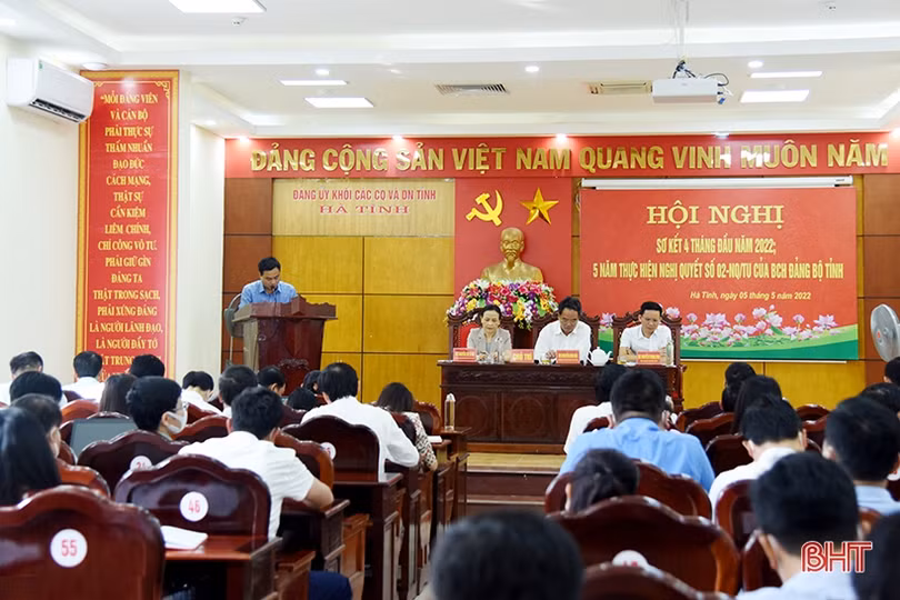 Phát huy vai trò của người đứng đầu trong thực hiện quy chế dân chủ cơ sở