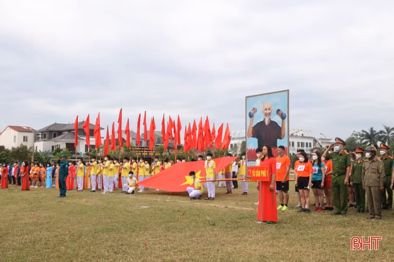 Đại hội TDTT phường Nguyễn Du tranh tài ở 5 bộ môn thi đấu