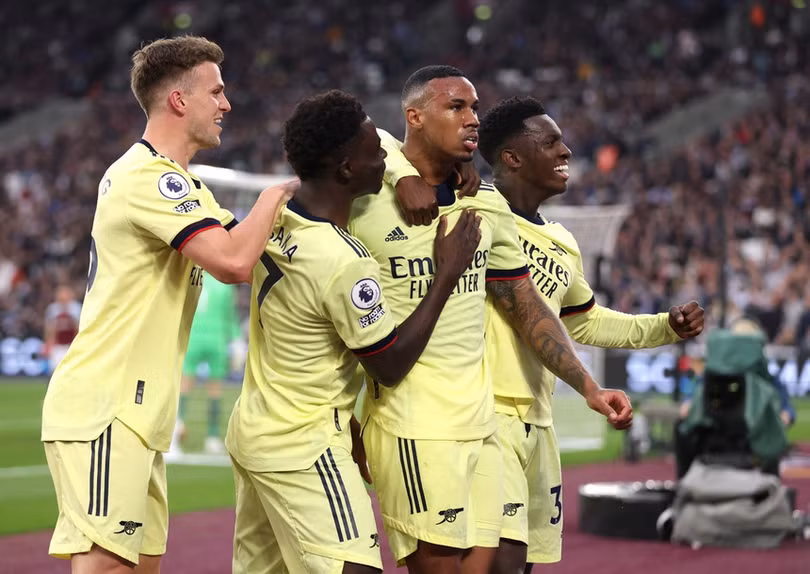 Thắng sát nút West Ham, Pháo thủ đòi lại vị trí thứ 4