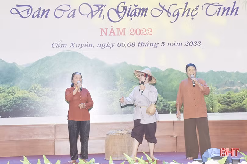 Ấn tượng Liên hoan dân ca ví, giặm Nghệ Tĩnh huyện Cẩm Xuyên năm 2022