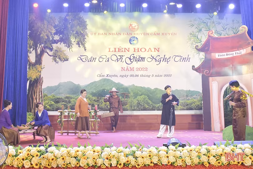Ấn tượng Liên hoan dân ca ví, giặm Nghệ Tĩnh huyện Cẩm Xuyên năm 2022