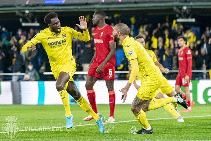 Ngược dòng không tưởng trong 15 phút, Liverpool vào chung kết