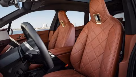 Xe điện BMW IX 2022 bất ngờ xuất hiện tại Việt Nam