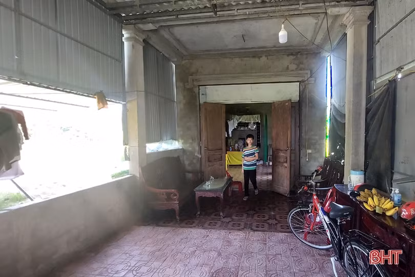 MS2209: Đột ngột mất cả cha và mẹ, cậu học sinh mồ côi rơi vào bế tắc